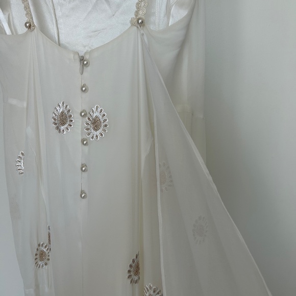 Daughter Of Simone "Stevie" wedding gown - unworn/unaltered - Picture 9 of 12